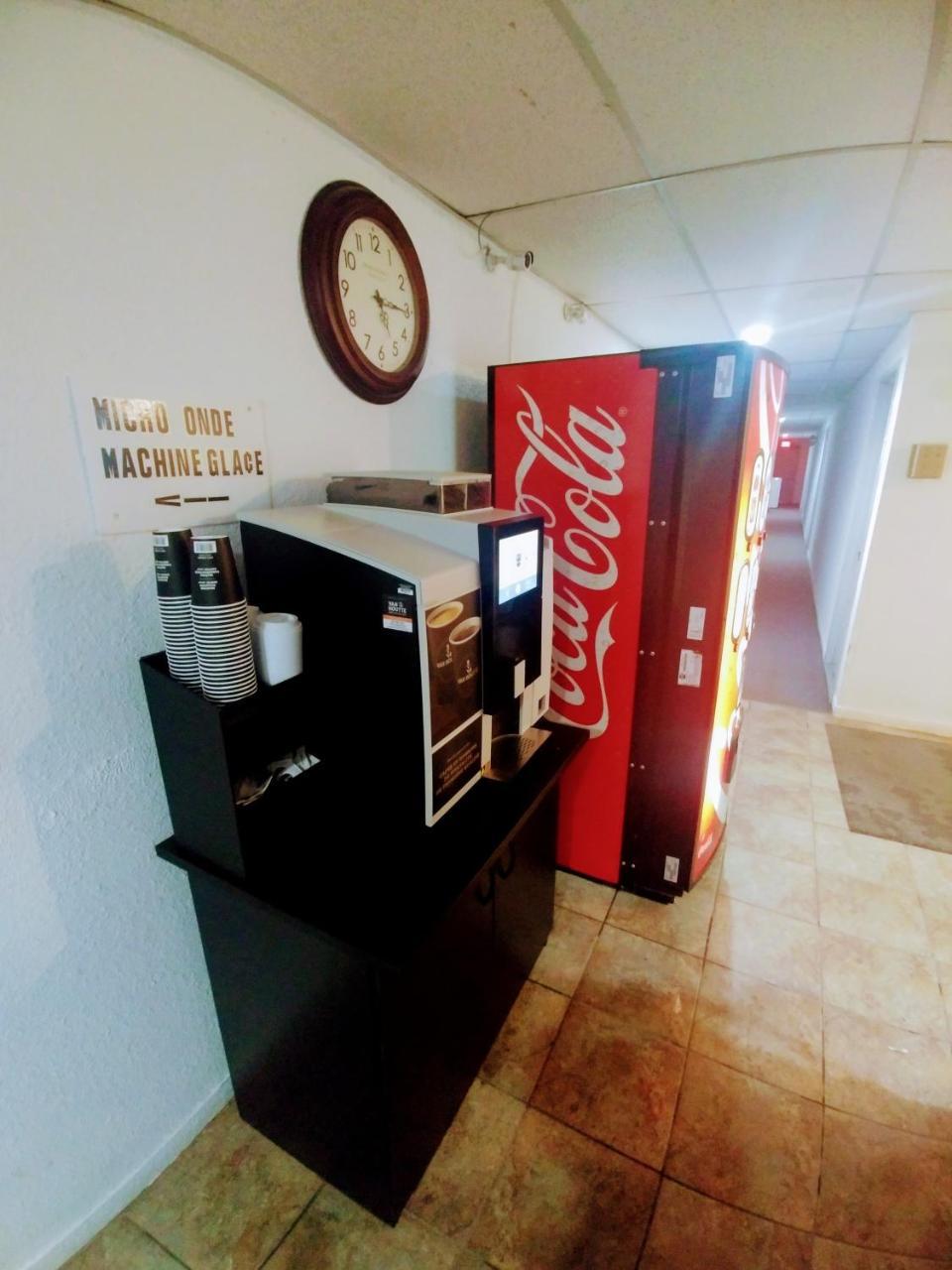 Hotel Motel Granby Zewnętrze zdjęcie